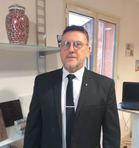 Trouver-une-marbrerie-funéraire-dans-l-Hérault-pour-la-contruction-d'un-monument-funéraire-pour-des-obsèques